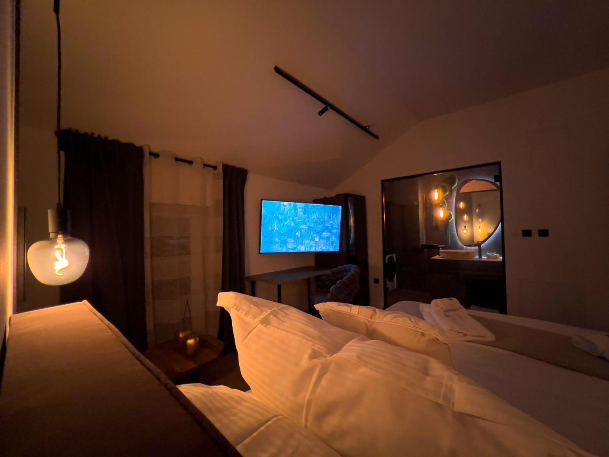 מלון Jezdovec Nova Luxury Design מראה חיצוני תמונה