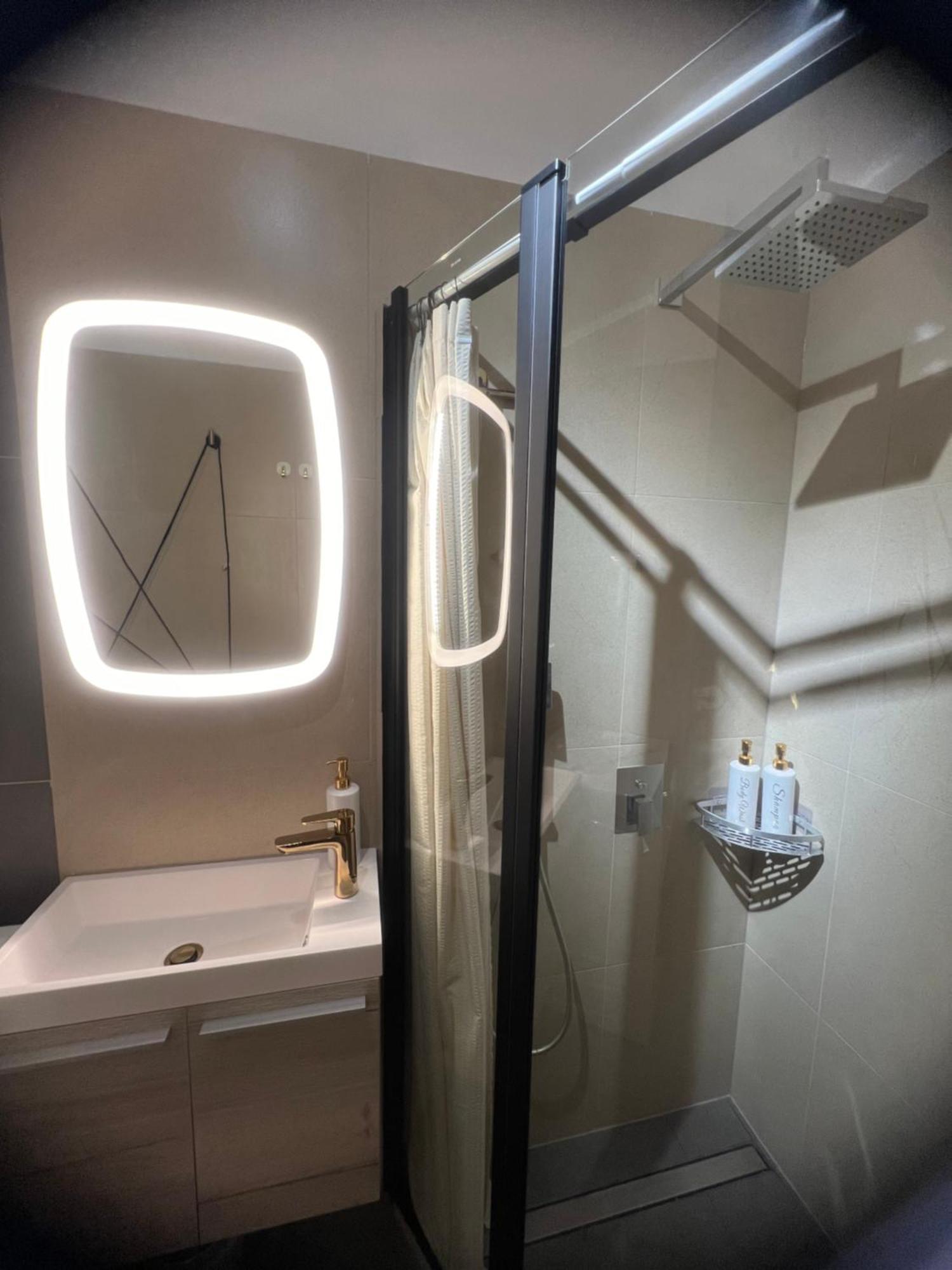 מלון Jezdovec Nova Luxury Design מראה חיצוני תמונה