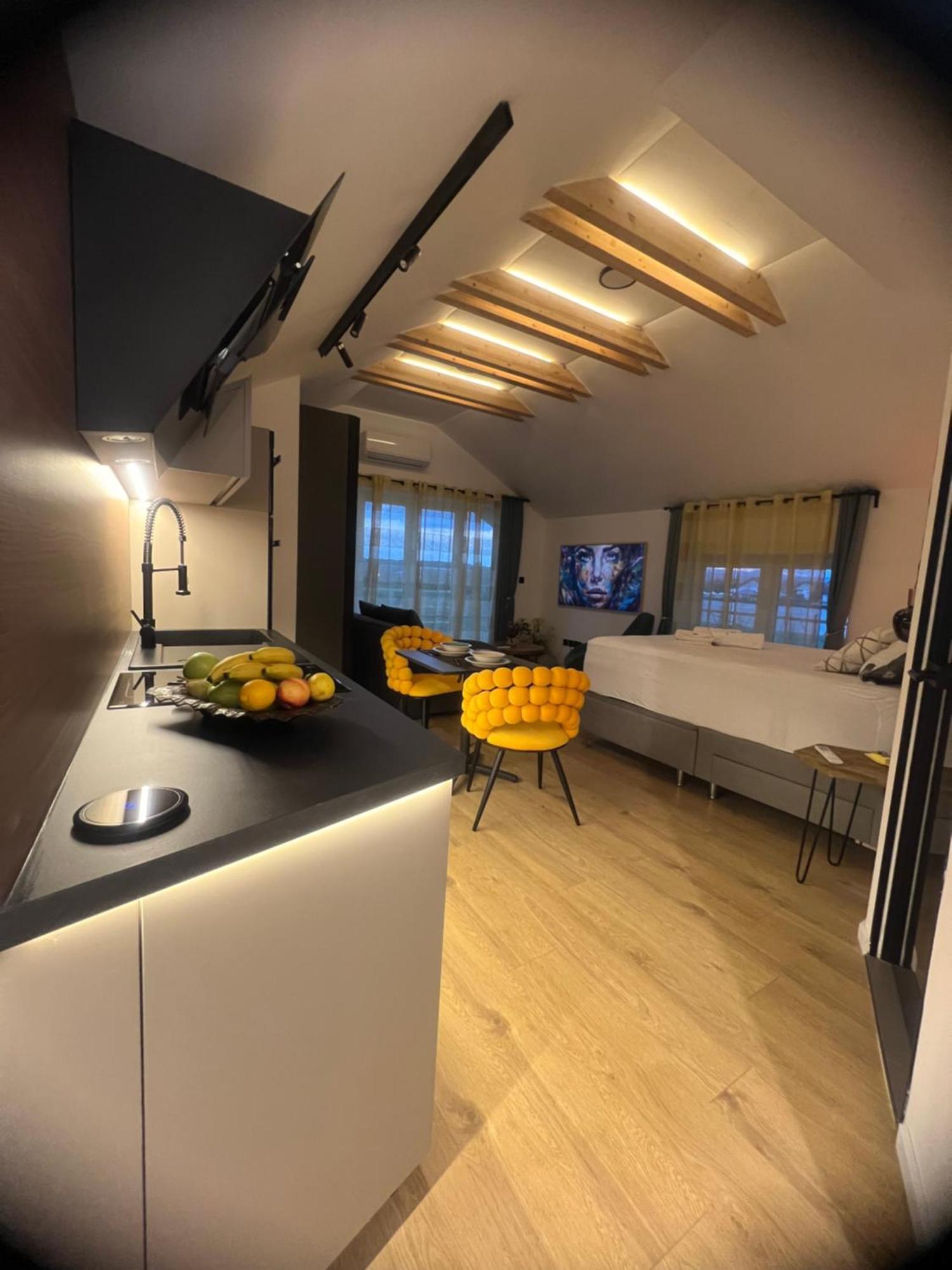 מלון Jezdovec Nova Luxury Design מראה חיצוני תמונה