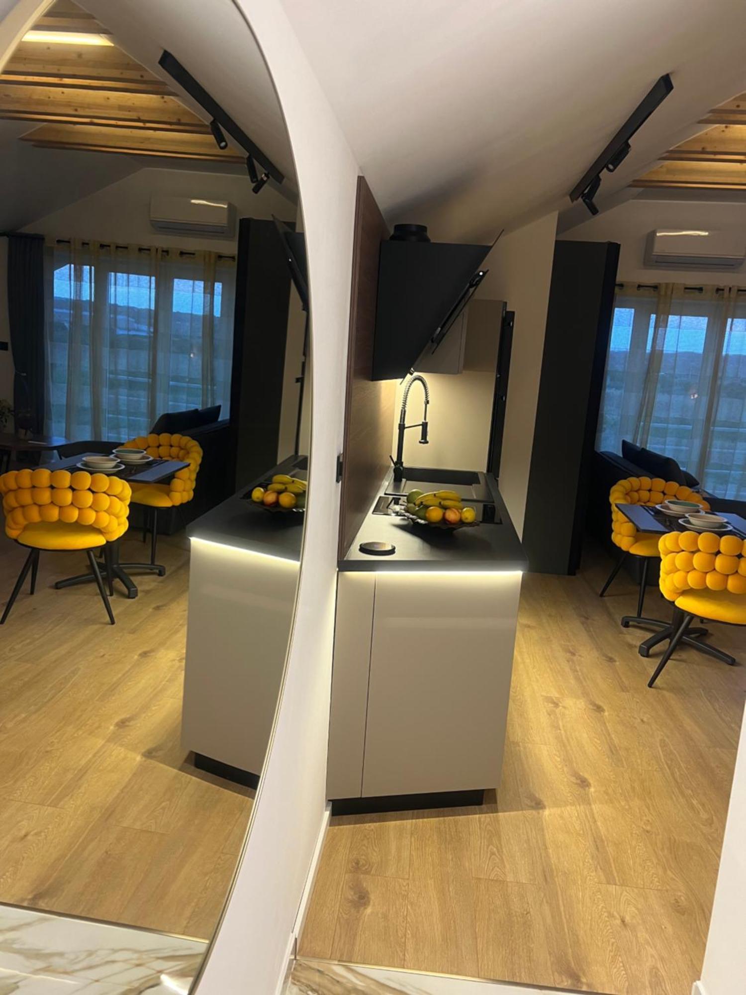 מלון Jezdovec Nova Luxury Design מראה חיצוני תמונה