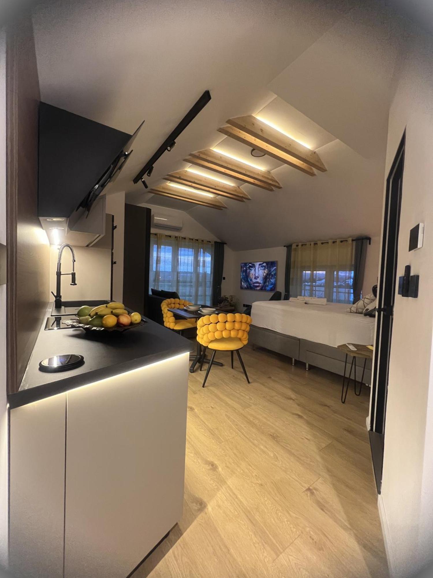 מלון Jezdovec Nova Luxury Design מראה חיצוני תמונה